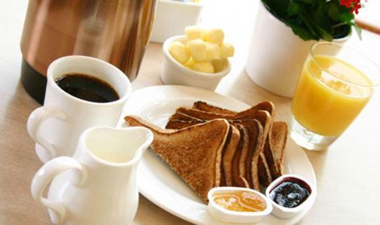 Alojamento de Acomodação e Pequeno-almoço Rojela Sarandë